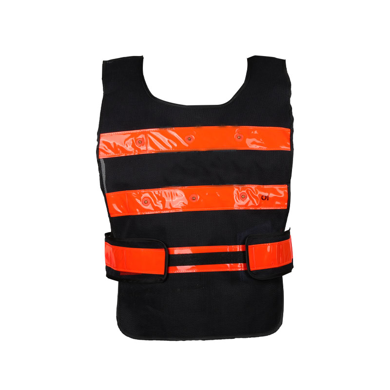 What types of reflective vests are there?